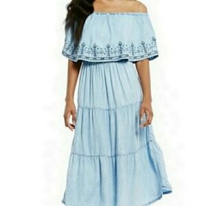 Reba NWT Romantic Western Tiered large chambray off the shoulder midi dress